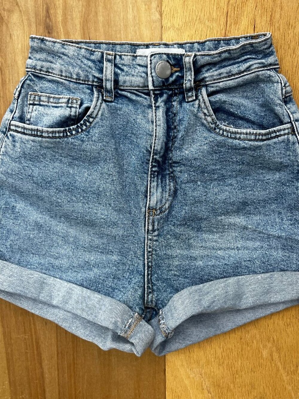COTTON ON HIGH RISE STRETCH DENIM SHORTS Women’s sz 4 Cuffed
